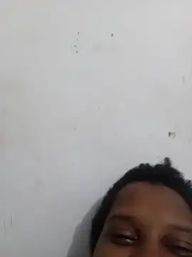 Snapshot of momspretty chatting on 05-22-26, 02:42 momspretty online show from 05-22-26, 02:42