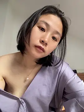 Snapshot of Iridessa- chatting on 06-29-26, 10:42 Iridessa- online show from 06-29-26, 10:42