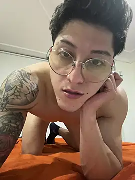 Snapshot of Valery_Salmons chatting on 07-02-26, 12:44 Valery Salmons online show from 07-02-26, 12:44
