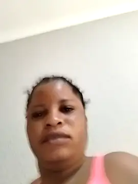 Snapshot of JuicyHoney_01 chatting on 06-28-26, 05:36 JuicyHoney 01 online show from 06-28-26, 05:36