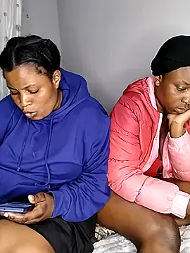 JuicyHoney 01 online show from 06-10-26, 07:15