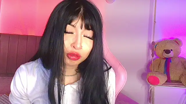 Snapshot of mia_gyutarouwu chatting on 06-18-26, 12:10 mia gyutarouwu online show from 06-18-26, 12:10