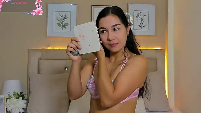 EmilyWinter  online show from 05-20-26, 12:02