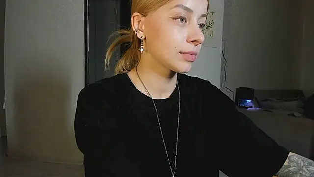 Snapshot of Jane_Bright chatting on 01-05-25, 07:28 Jane Bright online show from 01-05-25, 07:28