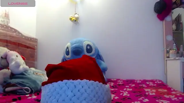 Snapshot of Candykane29 chatting on 05-15-26, 03:04 Candykane29 online show from 05-15-26, 03:04
