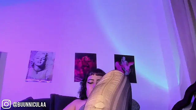 Snapshot of LarissaHell chatting on 07-07-26, 10:35 LarissaHell online show from 07-07-26, 10:35
