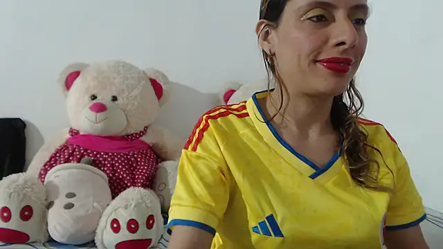 Natalia Dahlia online show from 06-17-26, 07:24