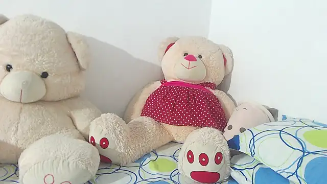 Natalia Dahlia online show from 06-16-26, 12:21