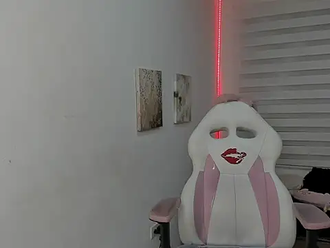 Snapshot of Brith_ness chatting on 07-15-26, 03:24 Brith ness online show from 07-15-26, 03:24