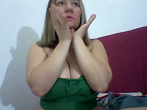 AllisonLove2 online show from 06-06-26, 06:51