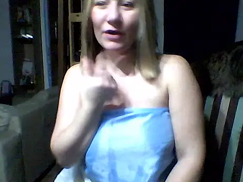 AllisonLove2 online show from 06-17-26, 04:45