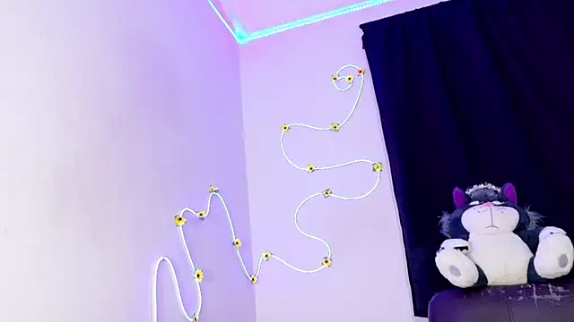 everlin 01 online show from 06-10-26, 07:48
