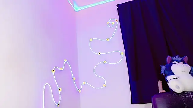 everlin 01 online show from 06-11-26, 12:32