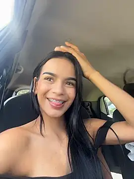 Snapshot of Melissa_Rendon chatting on 06-27-26, 04:24 Melissa Rendon online show from 06-27-26, 04:24