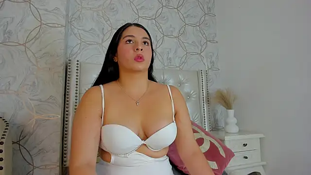 isa rose 7 online show from 05-21-26, 07:22