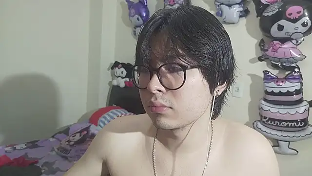 Snapshot of kuromi_boy chatting on 05-23-26, 10:31 kuromi boy online show from 05-23-26, 10:31
