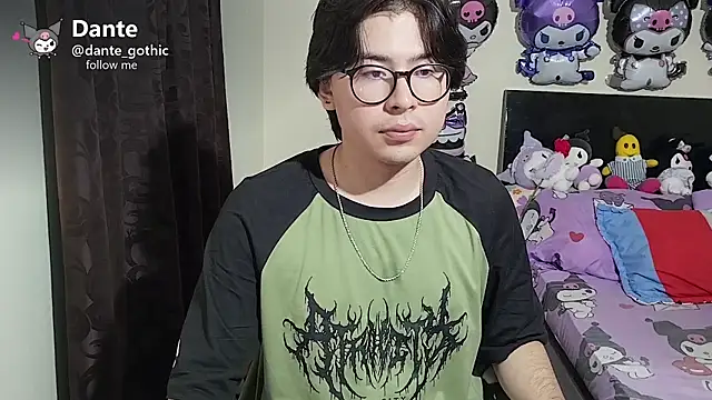 Snapshot of kuromi_boy chatting on 05-28-26, 05:48 kuromi boy online show from 05-28-26, 05:48