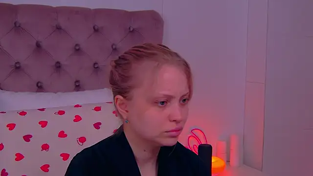 Snapshot of DorissHilton chatting on 07-04-26, 06:56 DorissHilton online show from 07-04-26, 06:56