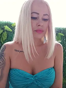 Snapshot of MILFBARBY chatting on 07-10-26, 06:02 MILFBARBY online show from 07-10-26, 06:02