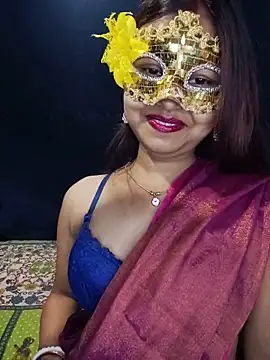 Snapshot of Quotefungirl chatting on 06-27-26, 04:57 Quotefungirl online show from 06-27-26, 04:57