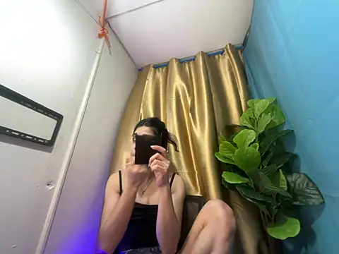 Snapshot of RoseAmarie chatting on 07-26-26, 11:28 RoseAmarie online show from 07-26-26, 11:28
