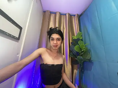 Snapshot of RoseAmarie chatting on 07-28-26, 01:10 RoseAmarie online show from 07-28-26, 01:10