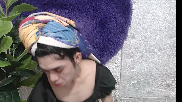 RoseAmarie online show from 05-25-26, 12:15