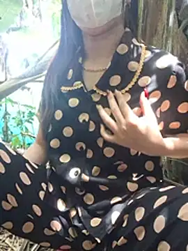 Snapshot of Emilysexy_cut chatting on 07-15-26, 04:52 Emilysexy cut online show from 07-15-26, 04:52