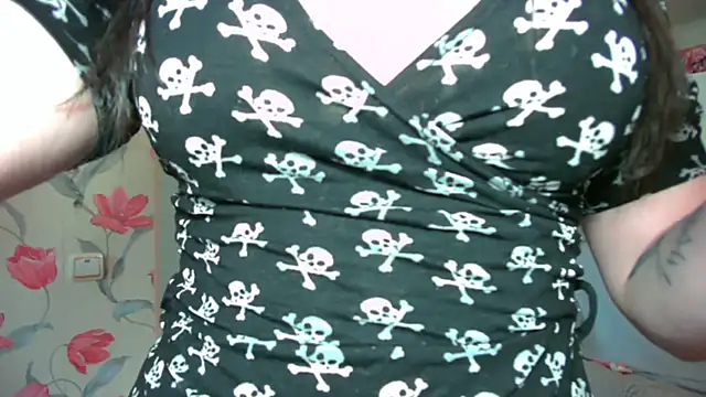 DarkxFoxy online show from 05-18-26, 03:28