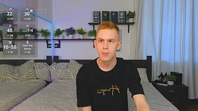 Snapshot of Tommy_CrashXXX chatting on 05-10-26, 12:53 Tommy CrashXXX online show from 05-10-26, 12:53