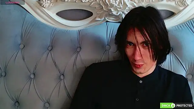 Snapshot of CalvinChapman chatting on 06-17-26, 08:03 CalvinChapman online show from 06-17-26, 08:03