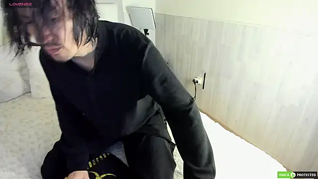 Snapshot of CalvinChapman chatting on 07-11-26, 03:18 CalvinChapman online show from 07-11-26, 03:18