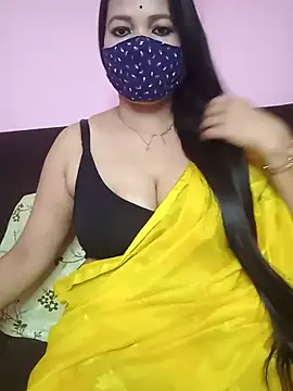 Snapshot of Cute-Sweety chatting on 06-11-26, 10:18 Cute-Sweety online show from 06-11-26, 10:18