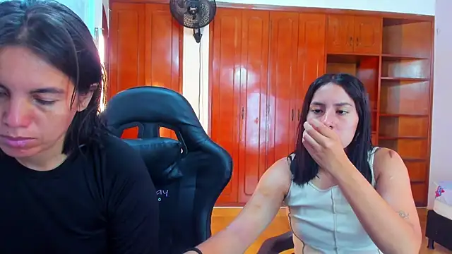 Soffy and Emily online show from 05-22-26, 12:14