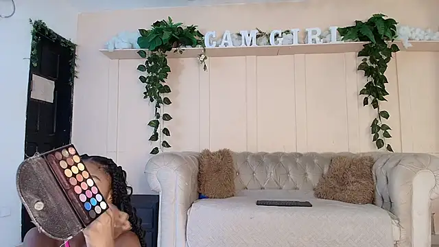 zhara smith online show from 06-05-26, 12:55