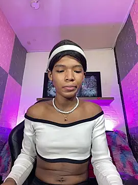Snapshot of Liss_Love1 chatting on 07-23-26, 03:37 Liss Love1 online show from 07-23-26, 03:37