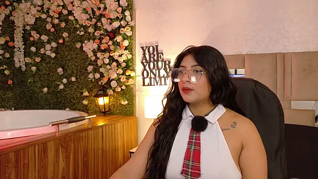 ariana foxx  online show from 07-13-26, 03:00