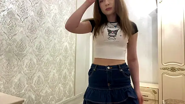 Snapshot of Rosie_Sweety chatting on 06-04-26, 04:44 Rosie Sweety online show from 06-04-26, 04:44