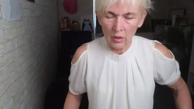 Snapshot of Nia_Natur chatting on 06-05-26, 09:59 Nia Natur online show from 06-05-26, 09:59