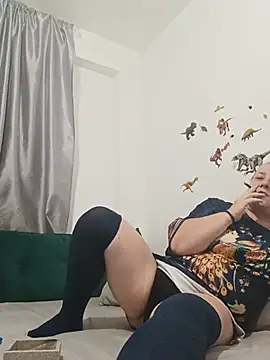 JuliaBestX online show from 07-09-26, 08:52