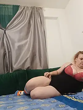 JuliaBestX online show from 06-06-26, 10:48