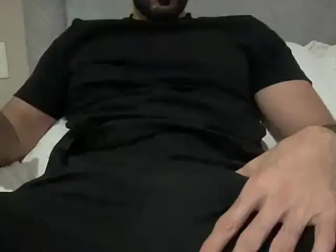Snapshot of JOSE_LATIN93 chatting on 05-16-26, 05:28 JOSE LATIN93 online show from 05-16-26, 05:28