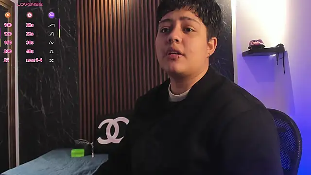 Nico Blaze22 online show from 05-20-26, 07:11