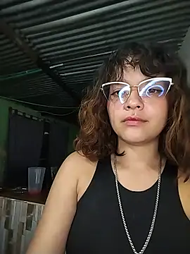 Snapshot of Melissa_Girat_ chatting on 05-15-26, 02:42 Melissa Girat online show from 05-15-26, 02:42