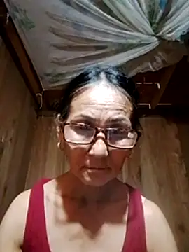 Snapshot of Magy-006 chatting on 07-23-26, 04:21 Magy-006 online show from 07-23-26, 04:21