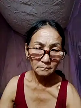 Snapshot of Magy-006 chatting on 08-08-26, 10:44 Magy-006 online show from 08-08-26, 10:44