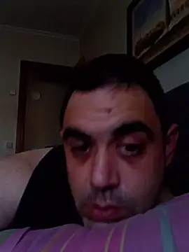 Snapshot of Rogi89 chatting on 06-12-26, 04:49 Rogi89 online show from 06-12-26, 04:49
