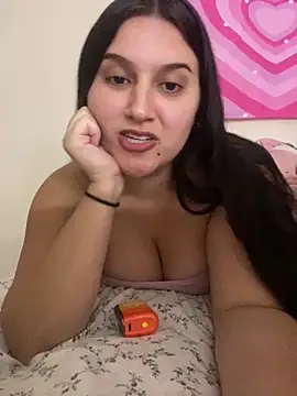 Snapshot of allyroseeee chatting on 06-04-26, 05:56 allyroseeee online show from 06-04-26, 05:56