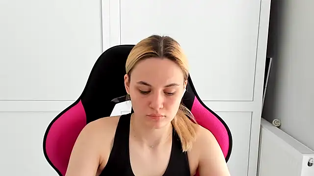 Emma starrs  online show from 05-21-26, 11:51