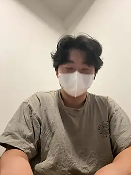 Snapshot of daigooo chatting on 05-15-26, 02:48 daigooo online show from 05-15-26, 02:48